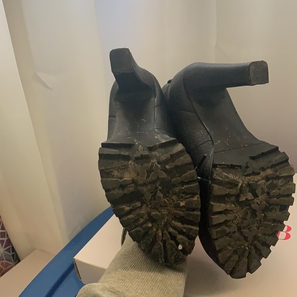 Heeled JustFab Boots - Picture 2 of 3